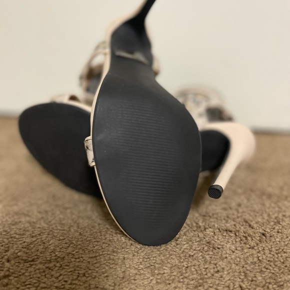 Cape Robbin Stiletto Heel - Picture 4 of 4